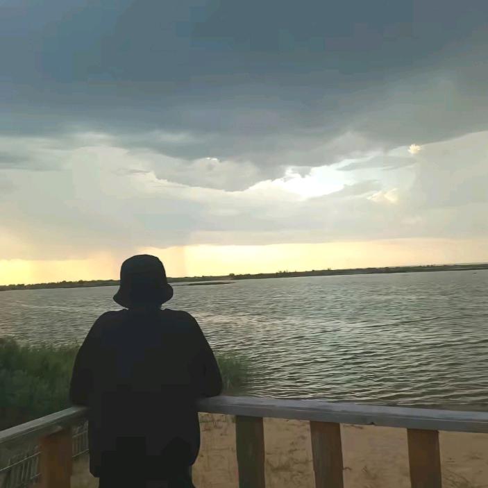 ♛.