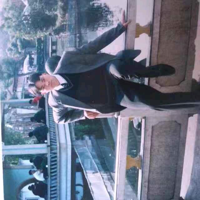 雷沃总代理（拖拉机收割机）