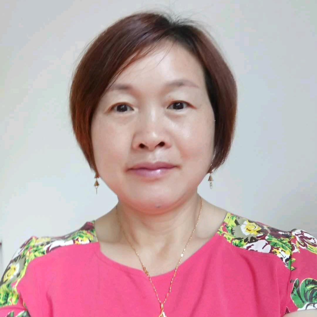 胡英，