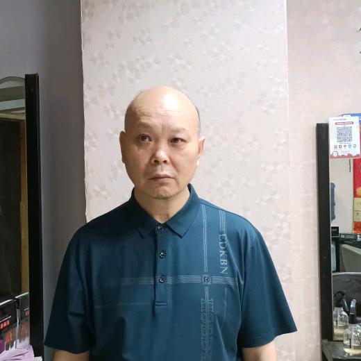 富哥美发🔥早上九点十分开播