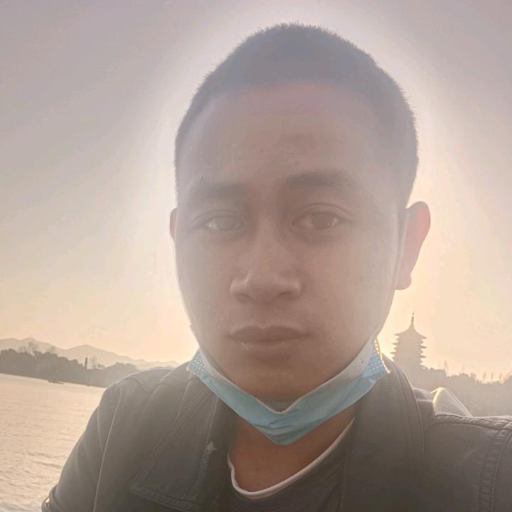 凡人覃