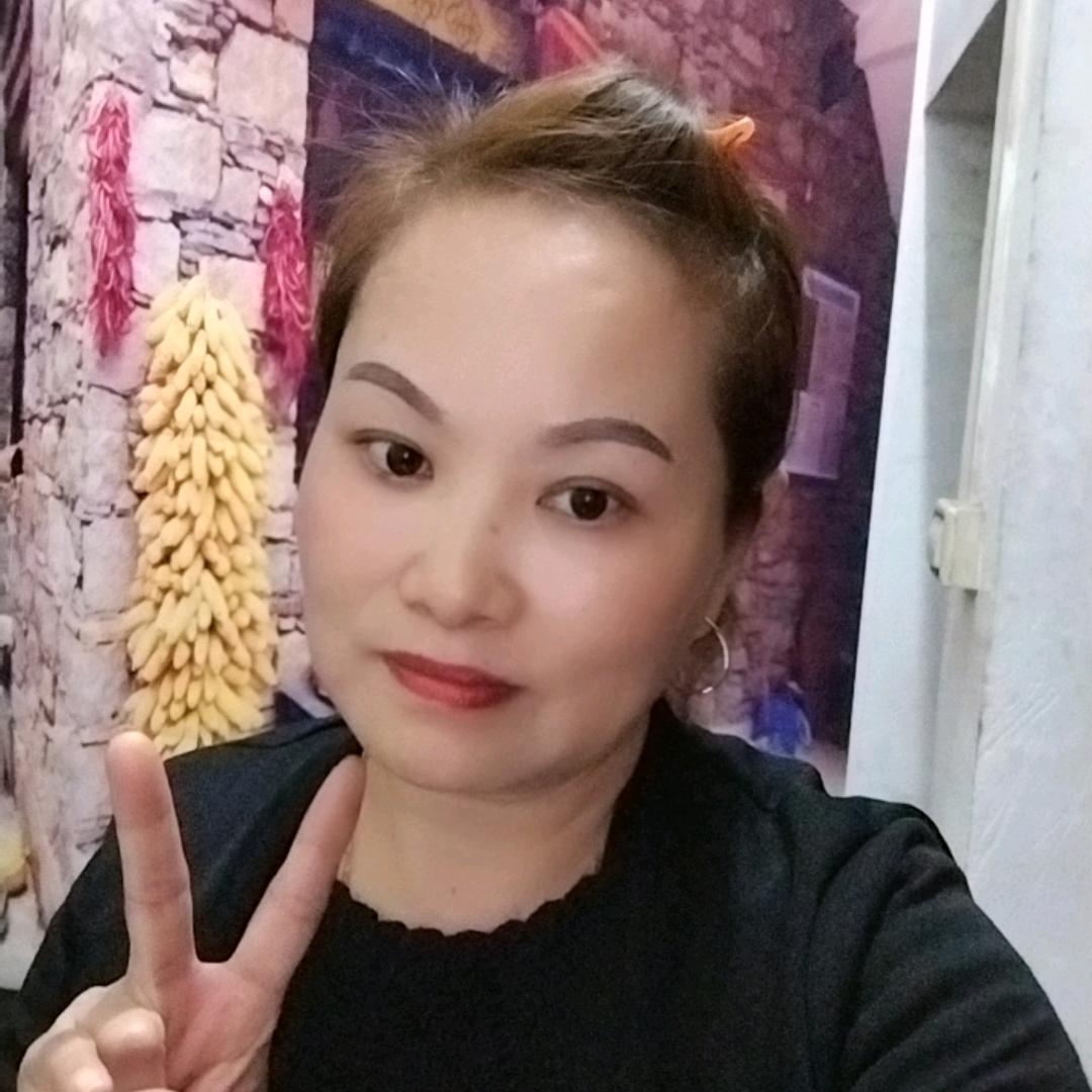 美发姐（唱歌跳舞的主播）晚上8点10分