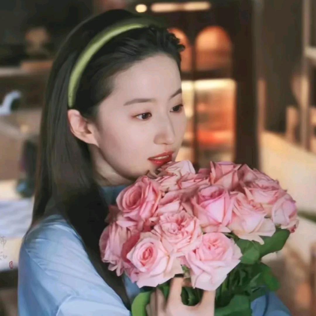 🌈彩虹- -小姐