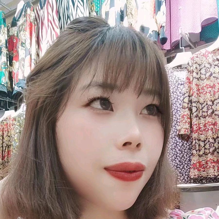 秋香服饰