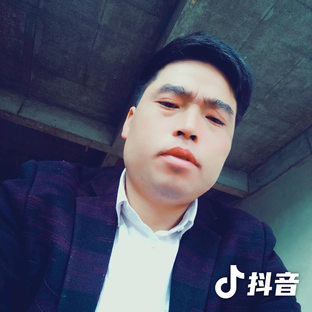 殷杨怪气