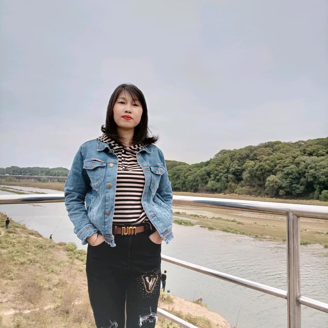 张红琴一个人挺好的