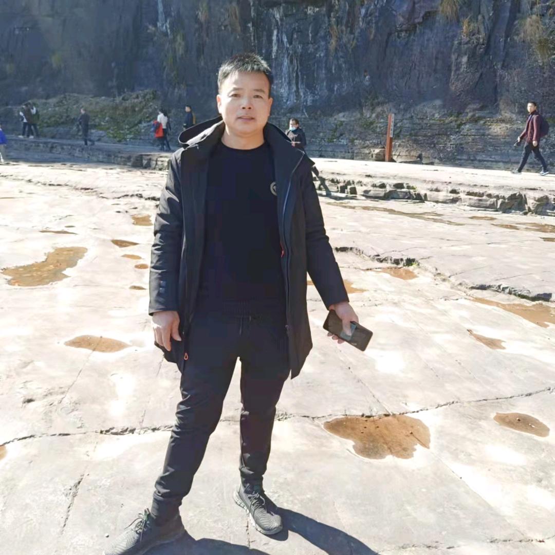 上海日红鞋业，