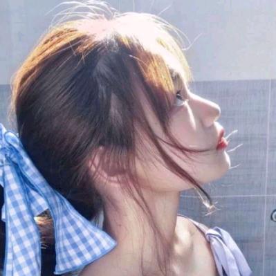 泡沫下的鱼