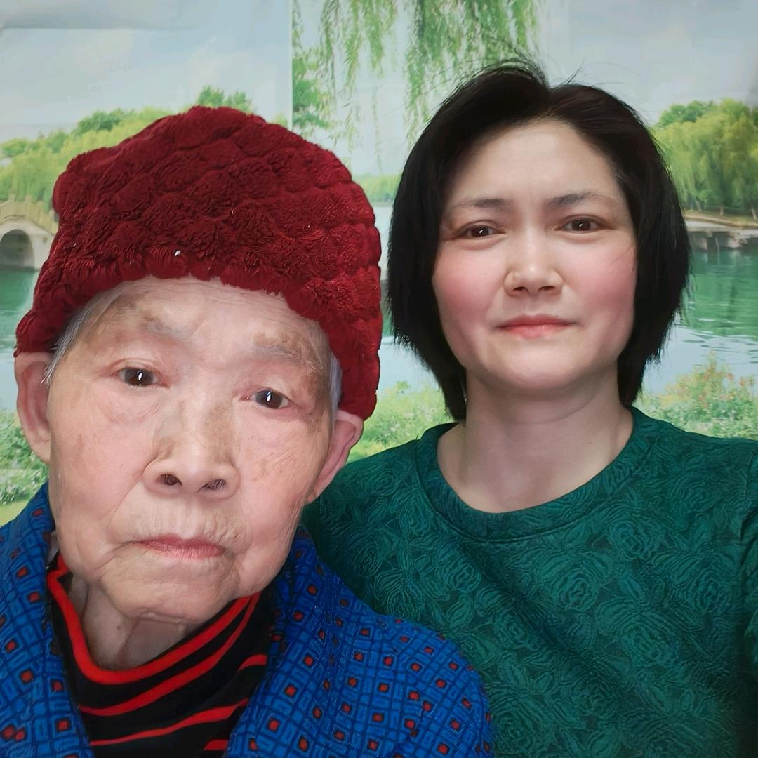 华华姐（居家照顾老人)晚上8.40开播