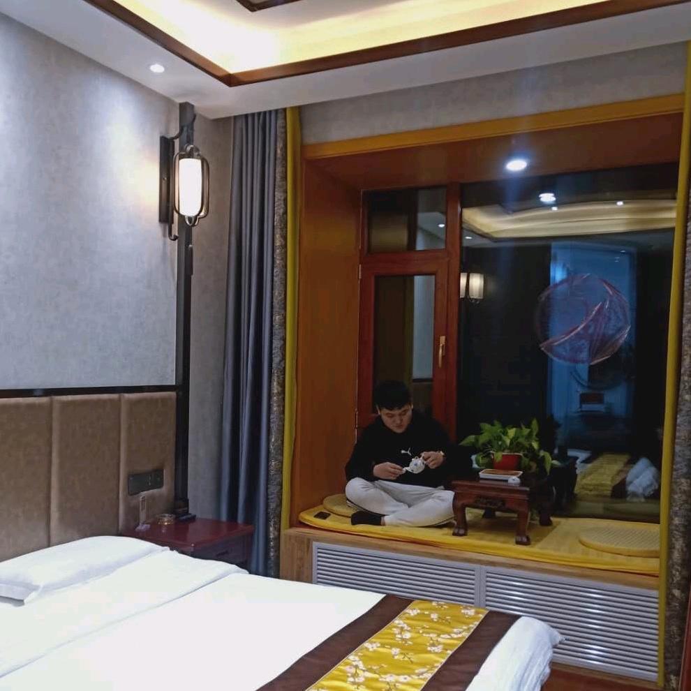 @潘不帅