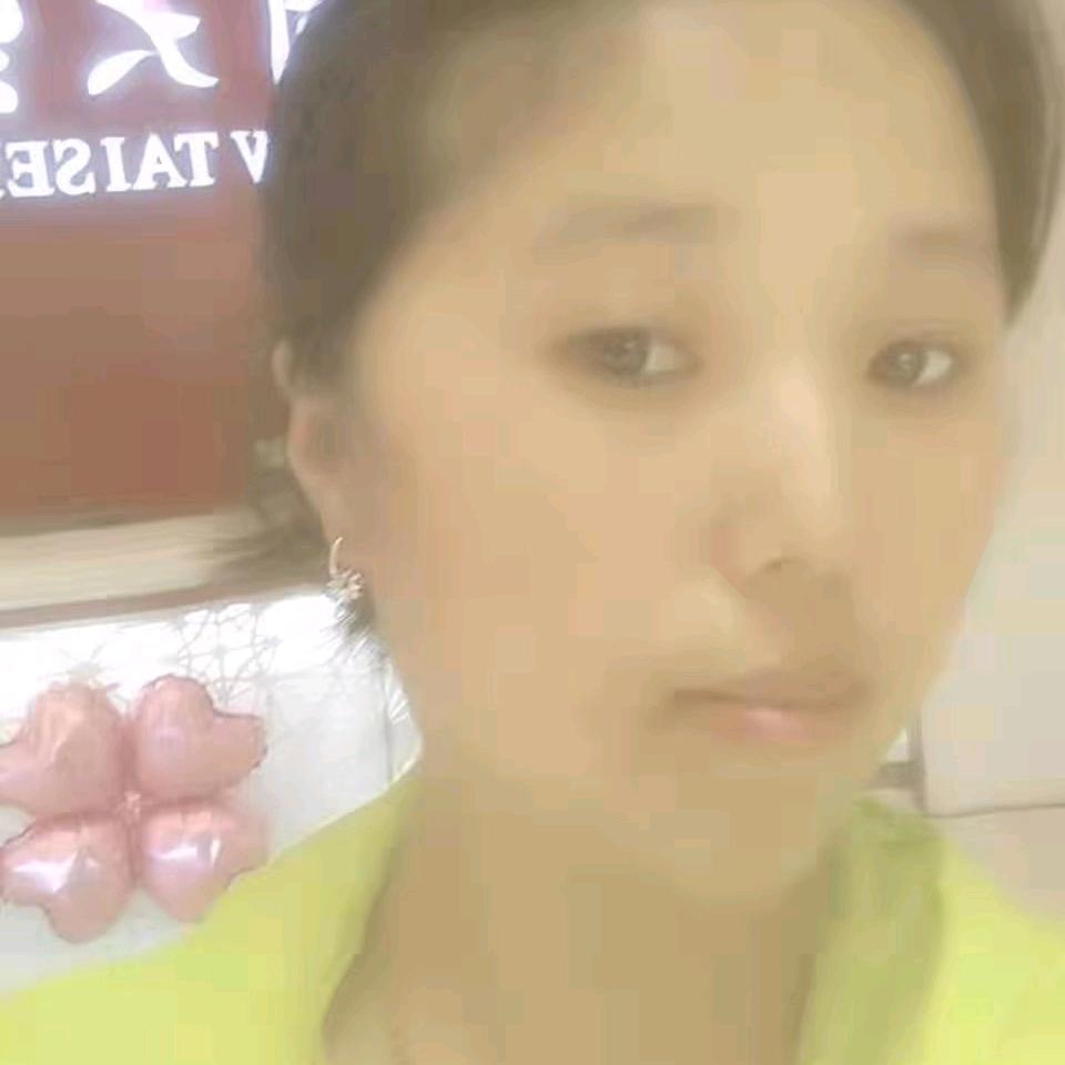 室内装饰扣墙板吊顶打柜子刮腻子喷漆电视墙
