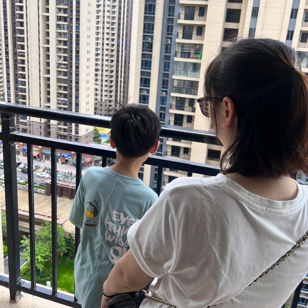 郑小姐