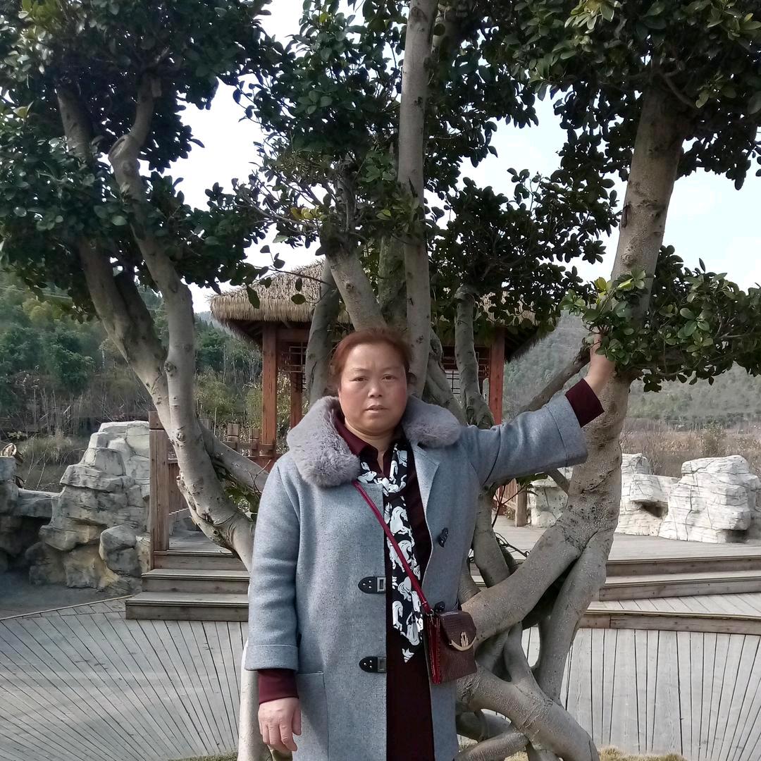 杨秀英