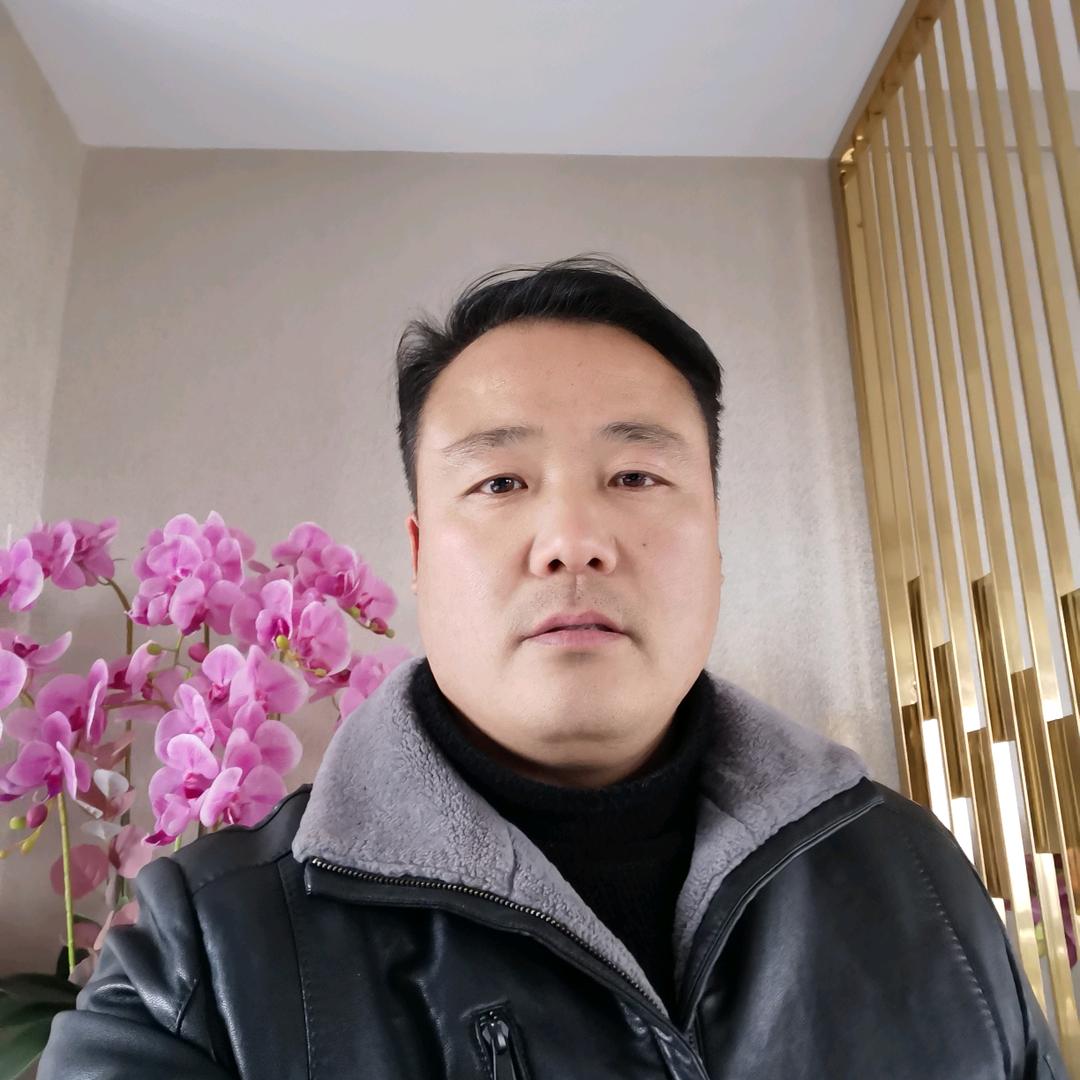 孙常义专业研究白术种植