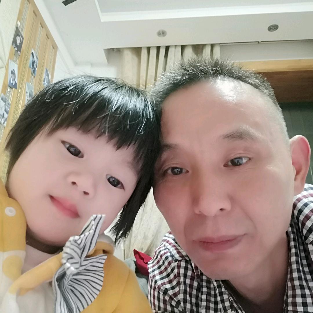 用户何贵云