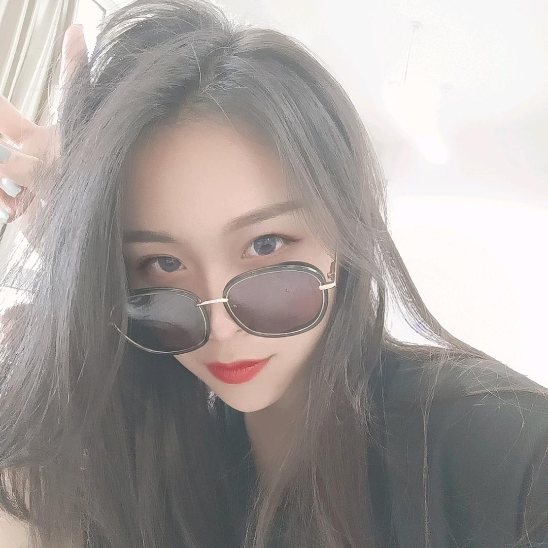 重生之二旬老太怒穿黑丝调戏不吃香菜