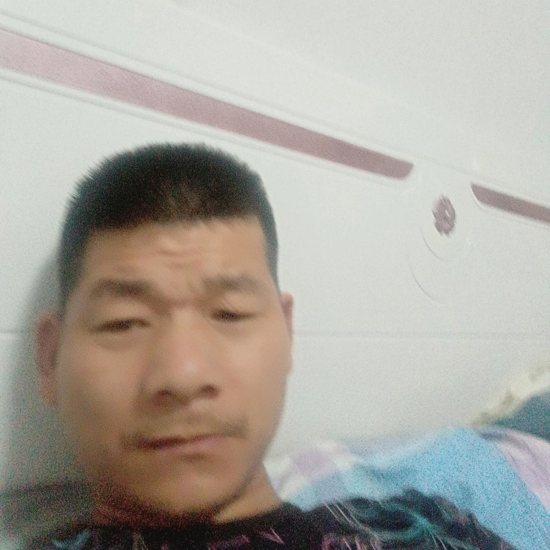 80后守村人