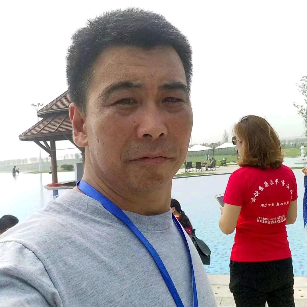 酒醉的仆愣蛾子