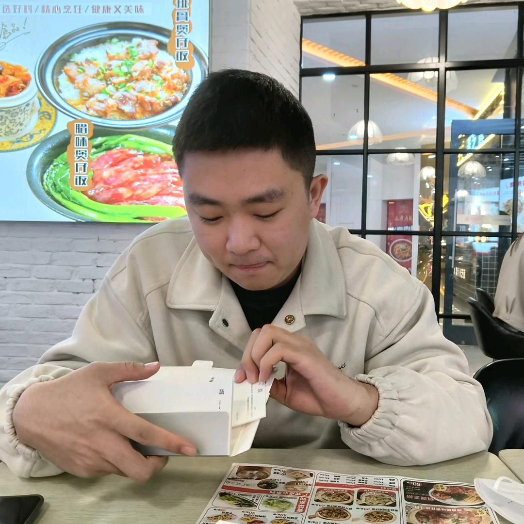 别抢我棒棒糖