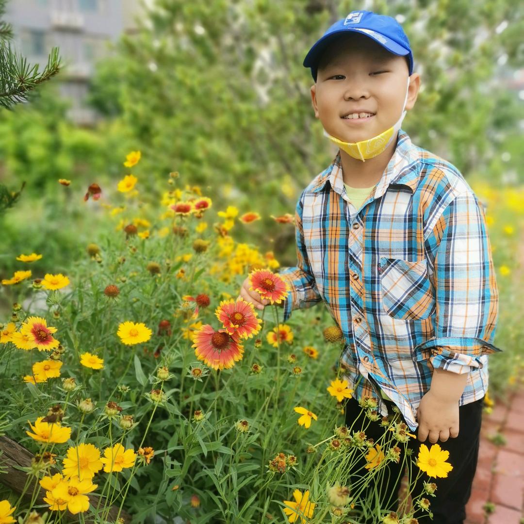 陪着阳阳打怪兽～🇨🇳