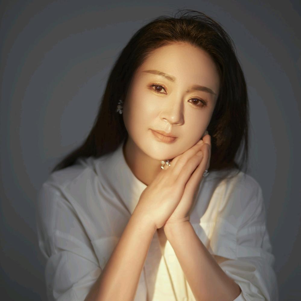 慈溪市周巷甲苑美甲店