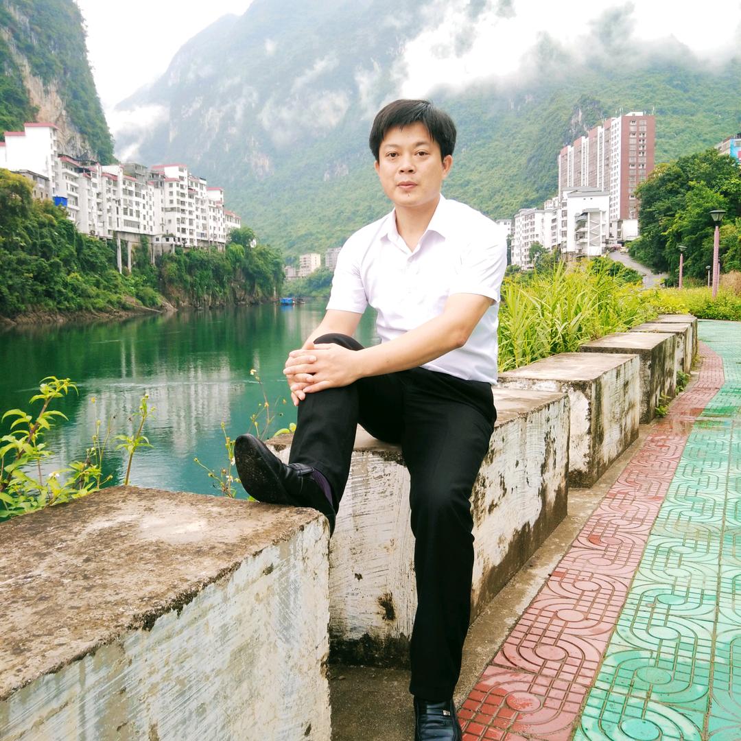红水河畔