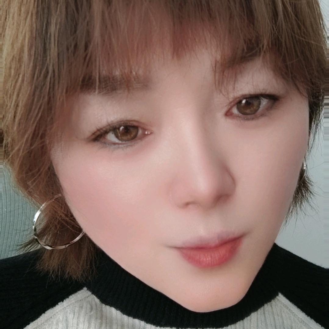 李家巷跃琴理发《新生活化妆品)