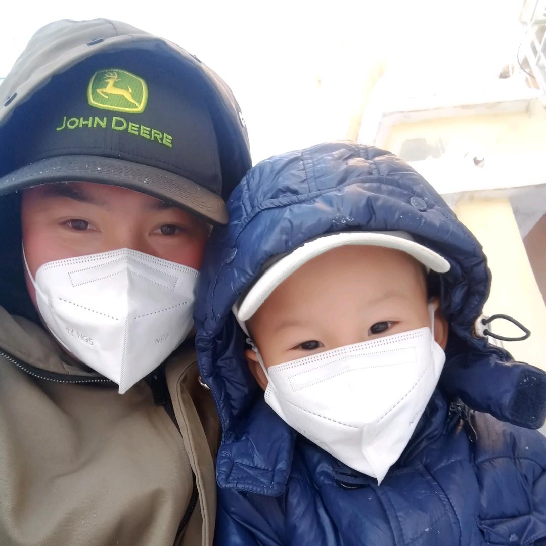 一步一个脚印，脚踏实地