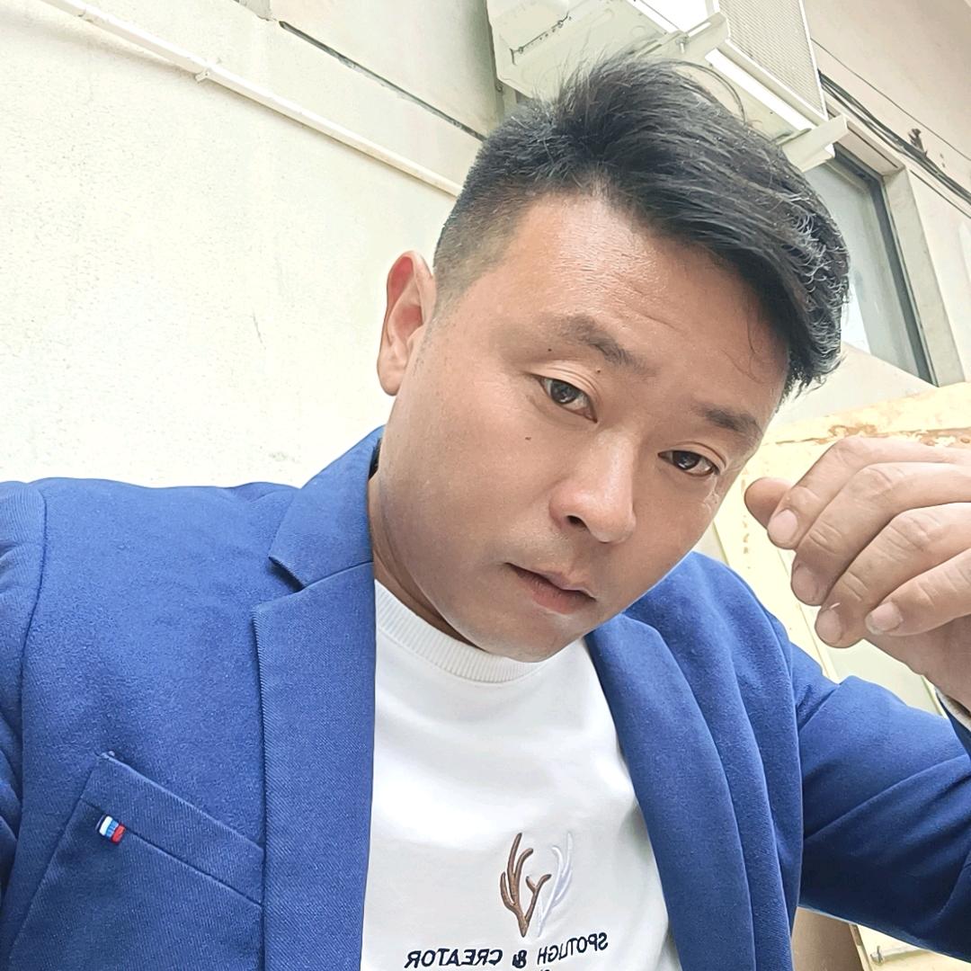 A华仔
