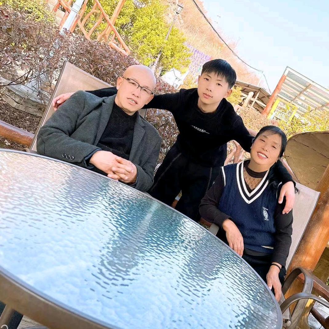 ☞巧克力☜^O^先生