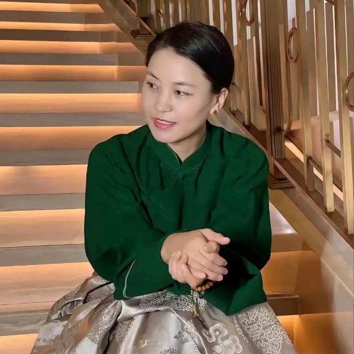 ࿐   卍✨