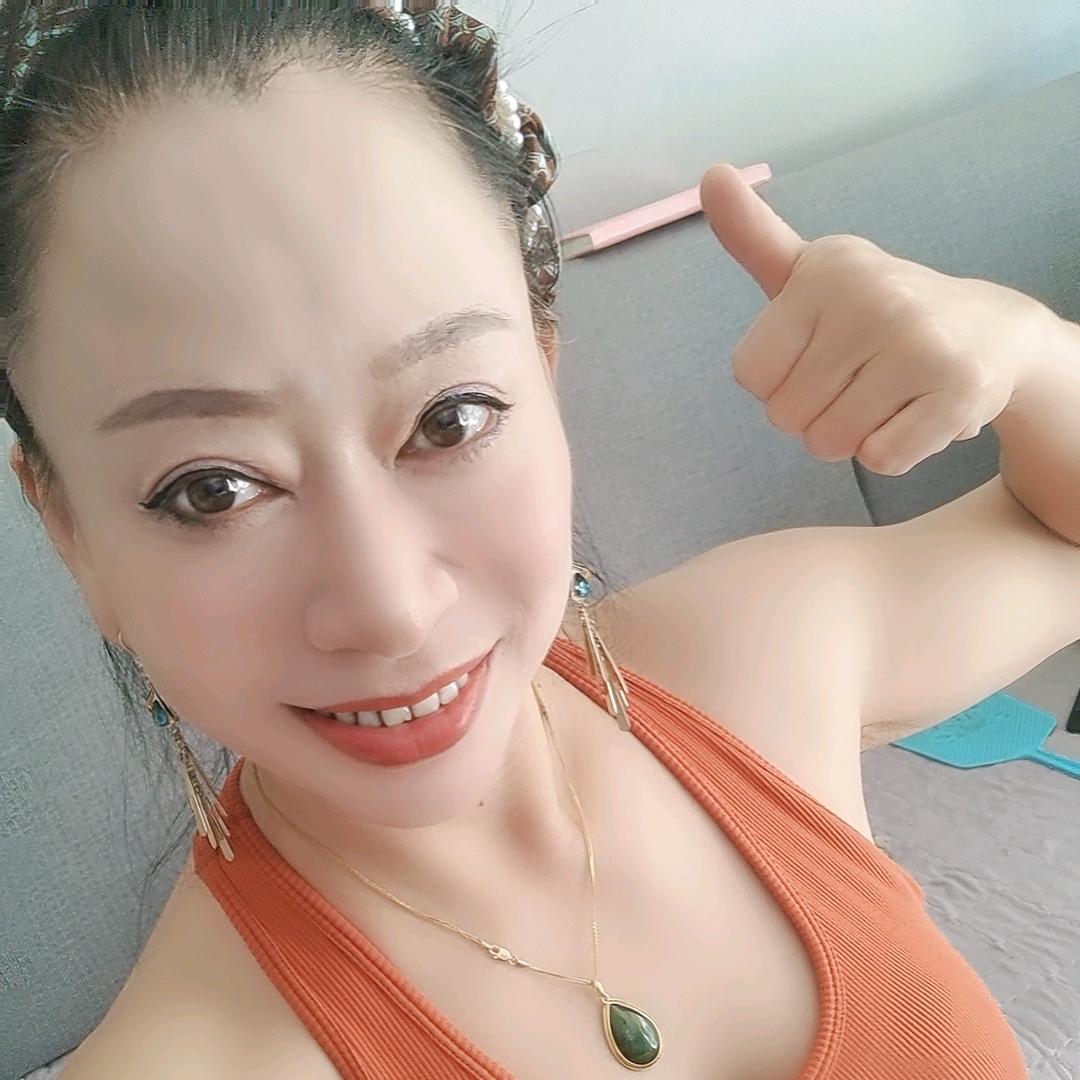 彩衣爱健身