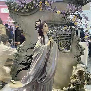 @华华
