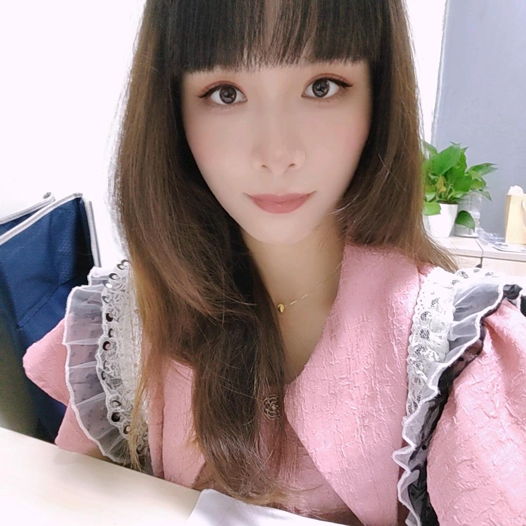 是花花花吖
