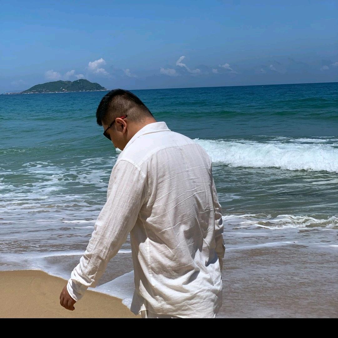 大  海