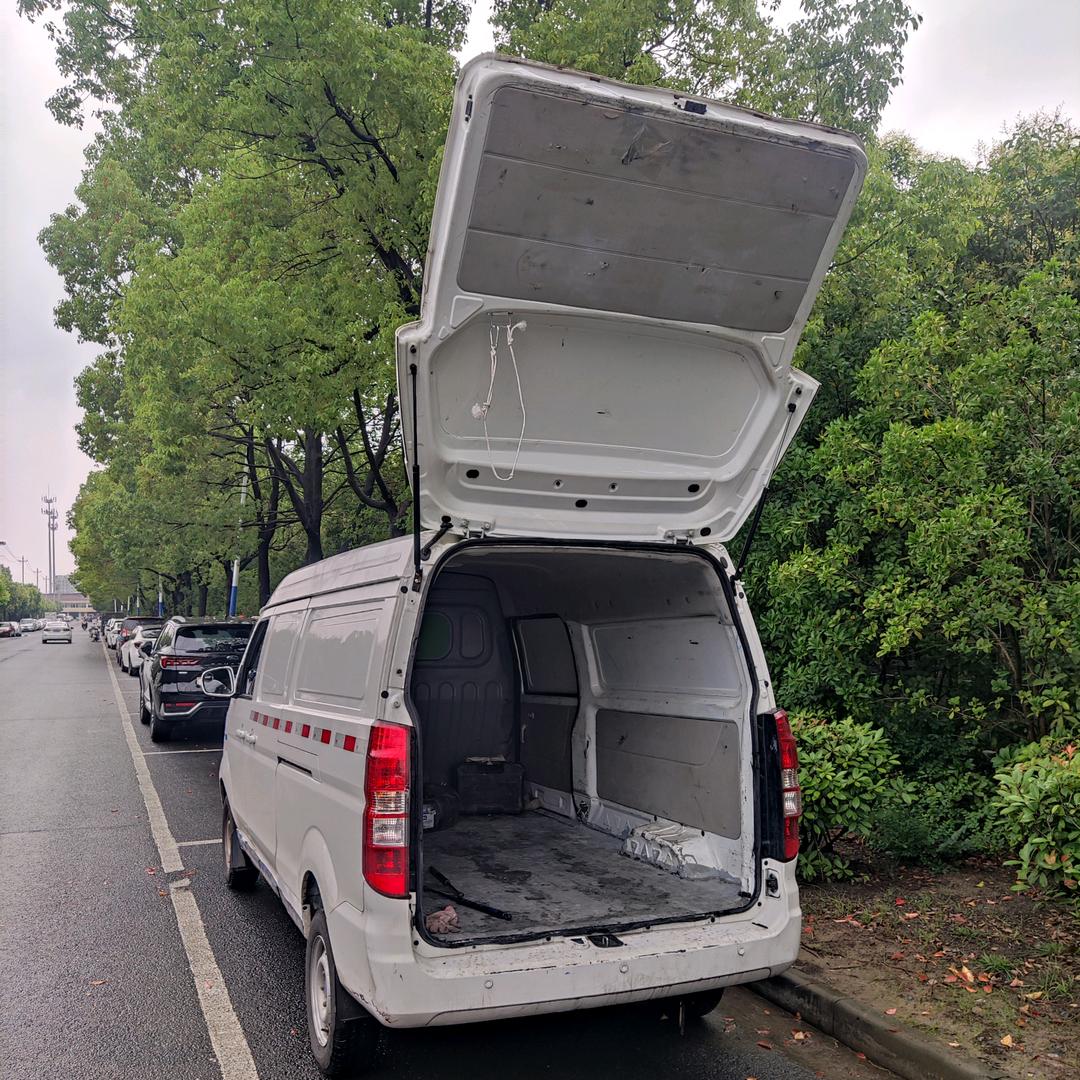 常州老袁改后门现代二手挖机买卖