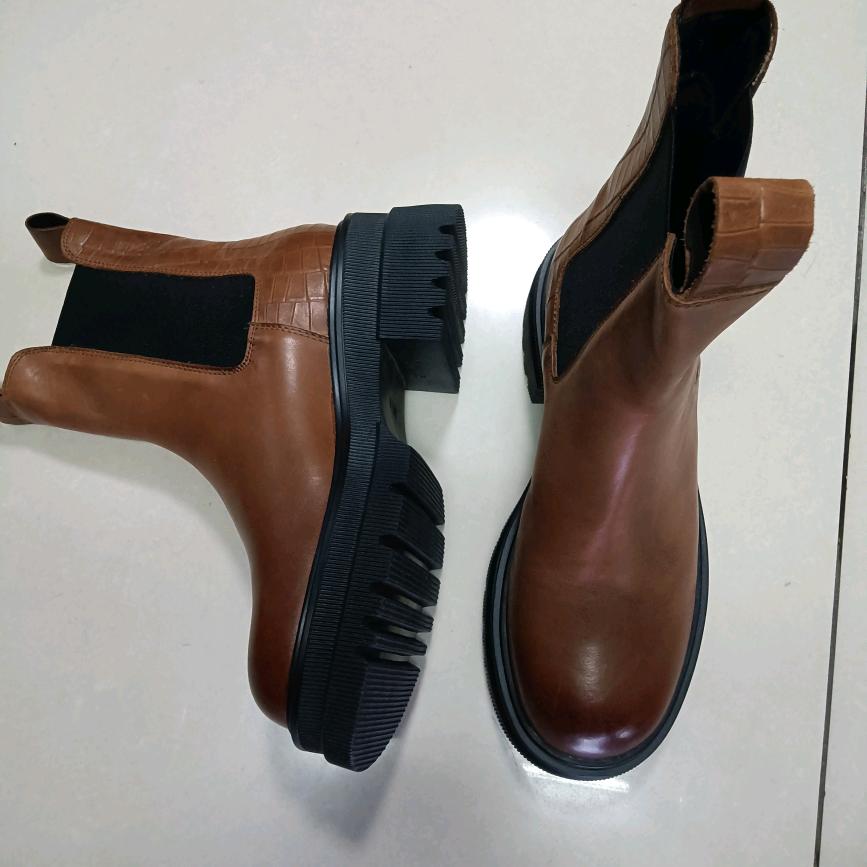 皮革城三区58号