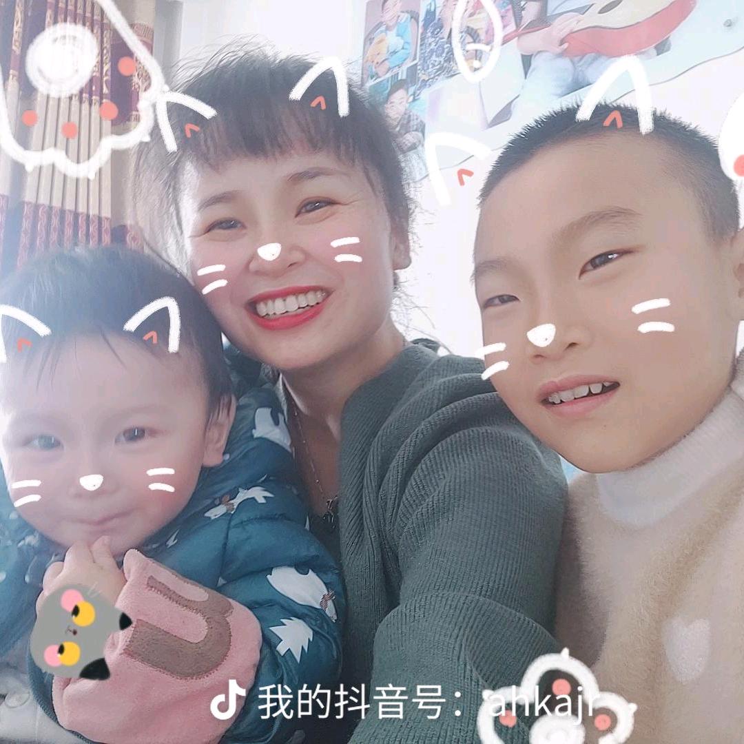 🐷荣荣麻麻💗