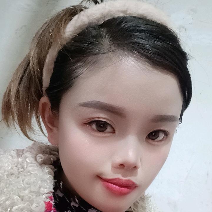 小丫@爱山歌