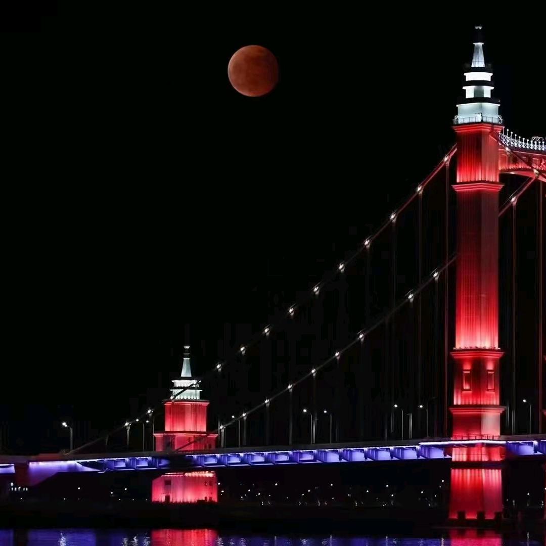 淡定👨‍👩‍👧‍👧