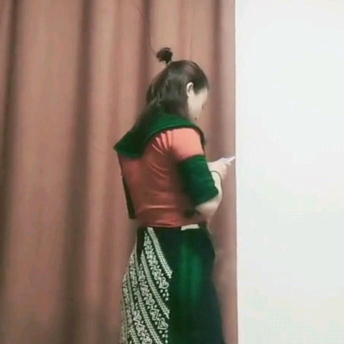 @晨柳