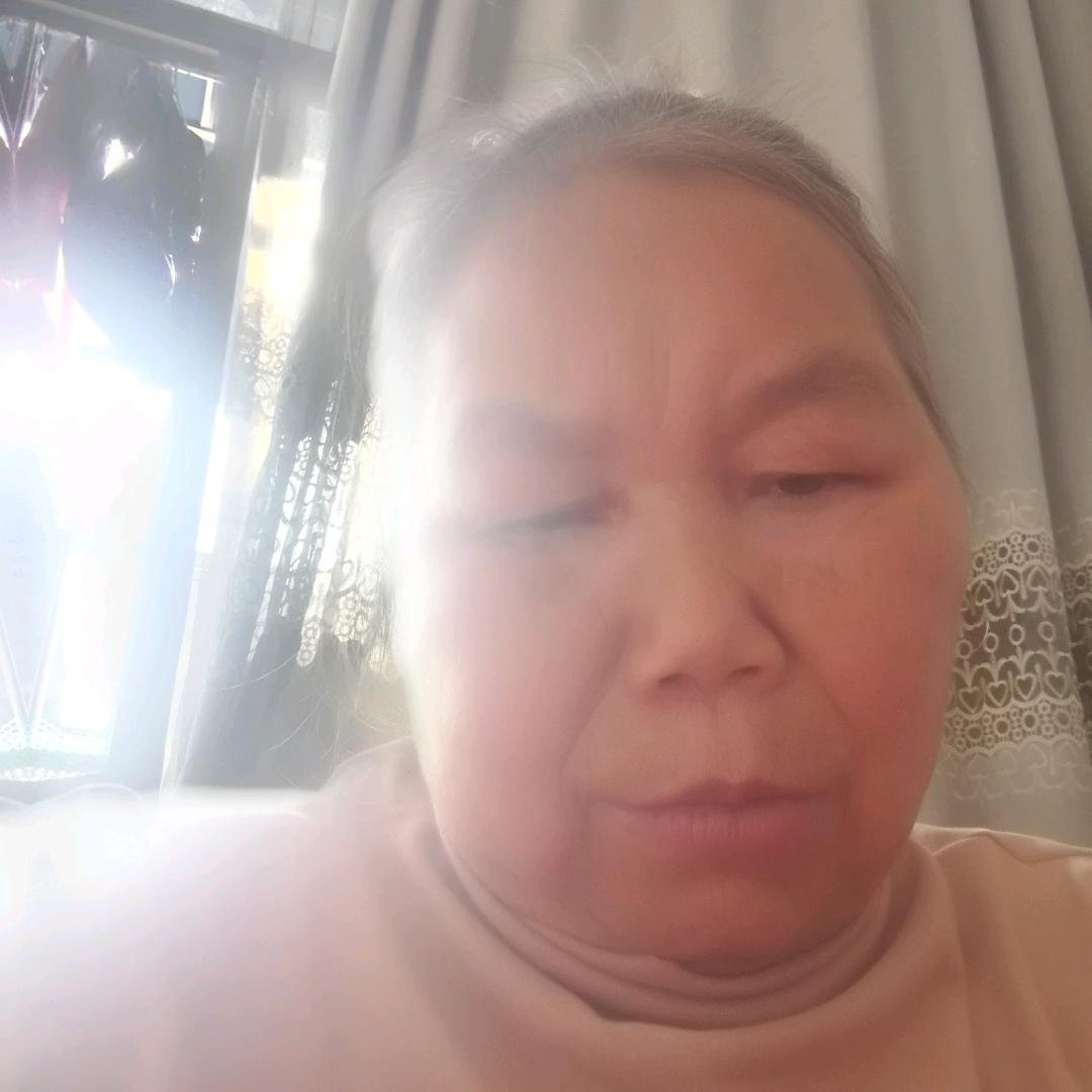 龙胜梅
