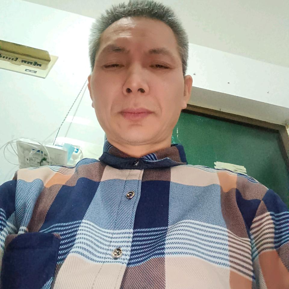陈新中
