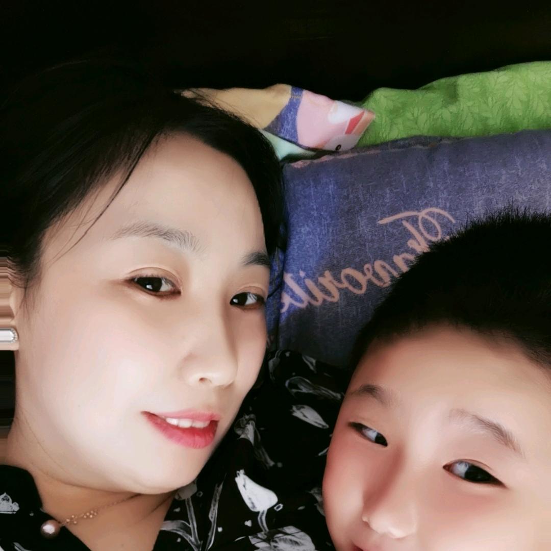 圣豪糖卡布衣童装，米菲童鞋，男生女生童装