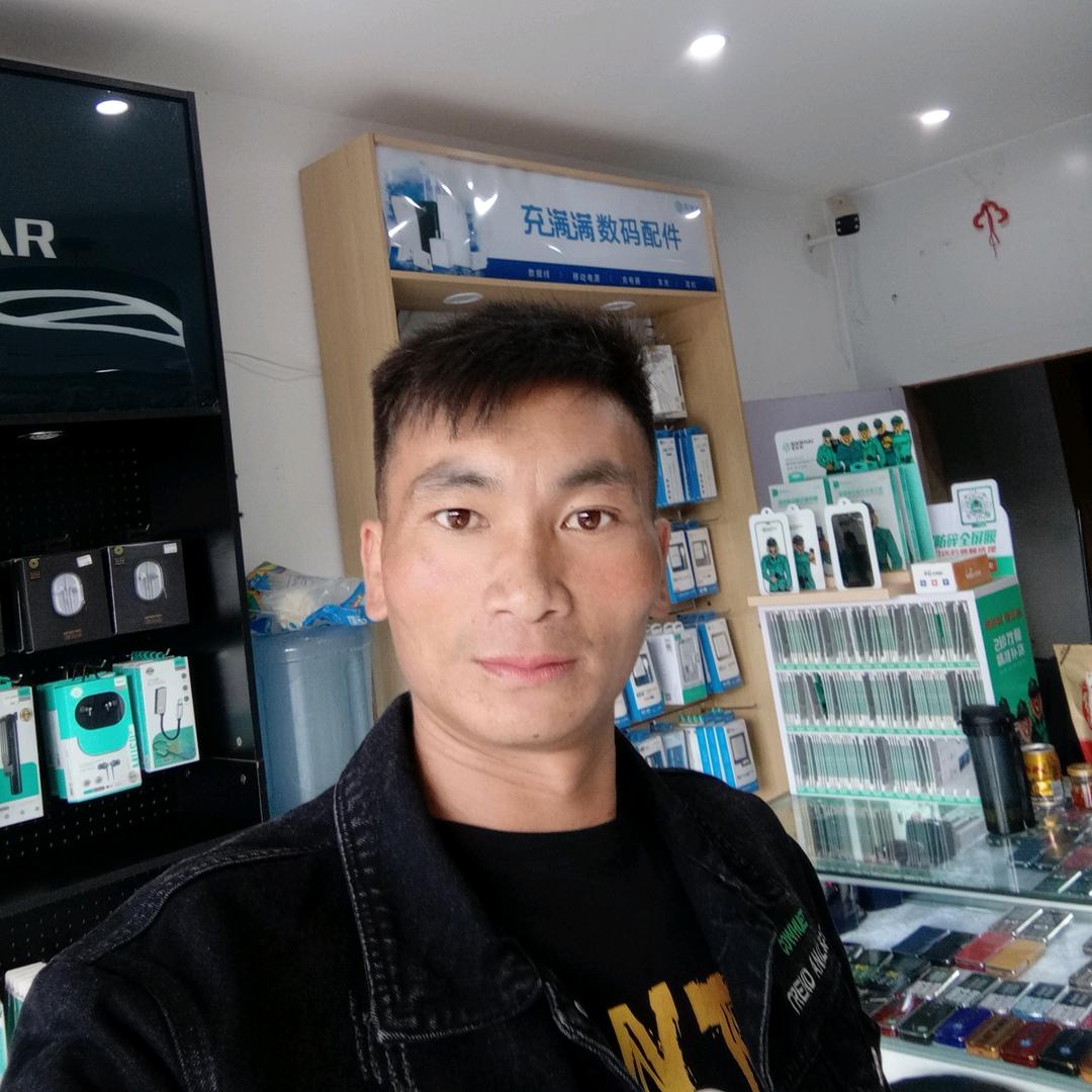 农村小伙。