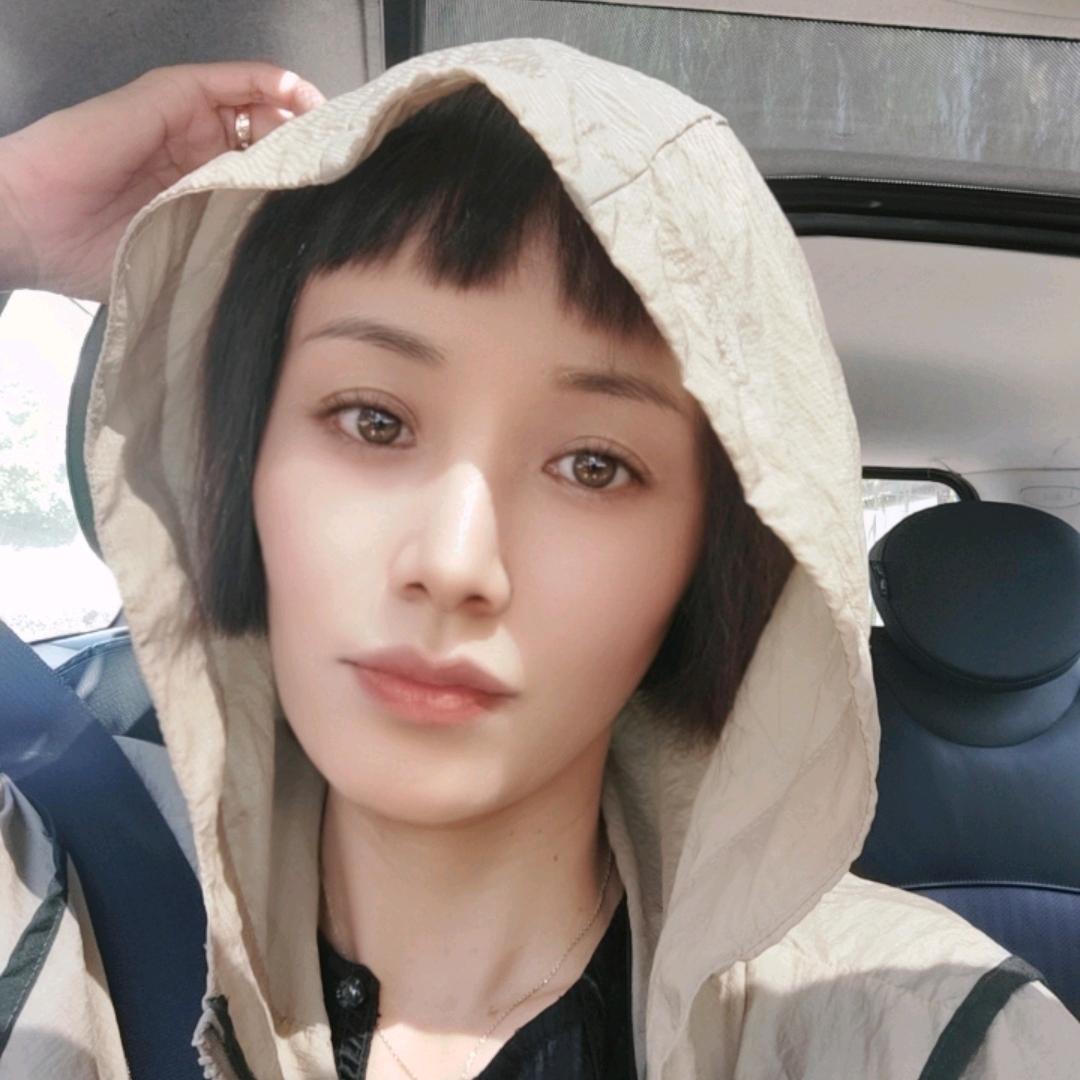 阿雯