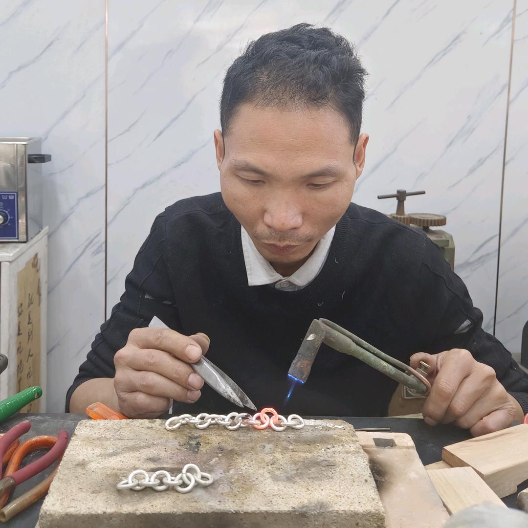 小谢金银工坊(天发广场店)官方号