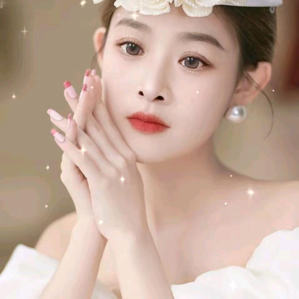 开心女孩。
