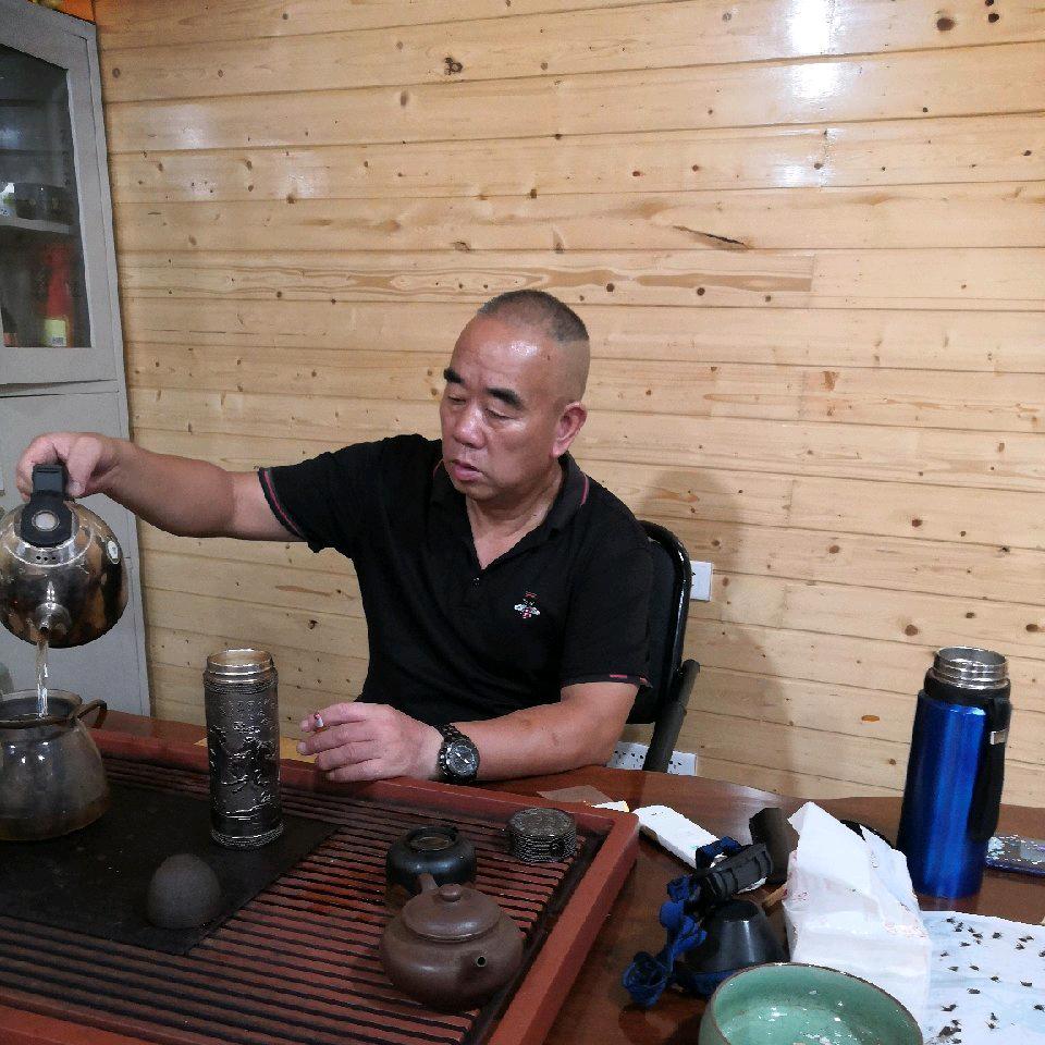 老纪龙虾海鲜批发