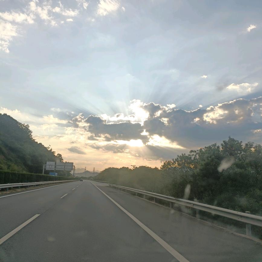 一个奇怪的上单